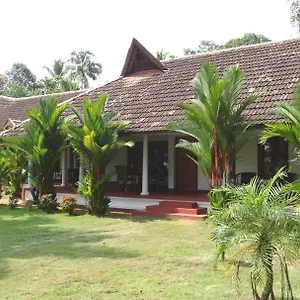 Bed & Breakfast Kovilakam Lakeside, Alappuzha